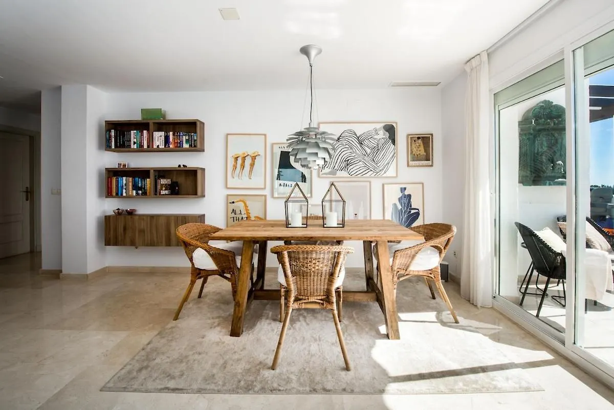 Sun-Kissed Duplex Penthouse Appartement Marbella